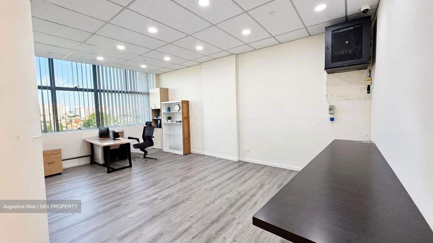 The Crescent @ Kallang (D13), Factory #640236201